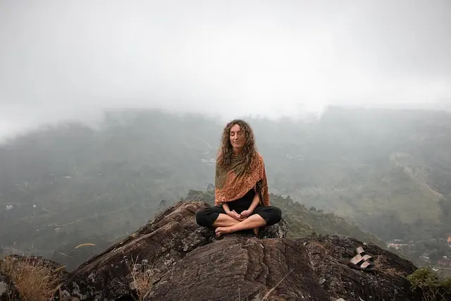 Techniques de Yoga pour Élever Votre Méditation
