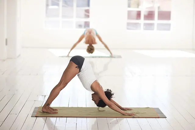 Techniques de Yoga pour Équilibrer Votre Corps et votre Esprit