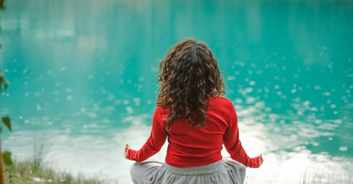 Techniques de Yoga pour Calmer l'Esprit et Favoriser la Concentration