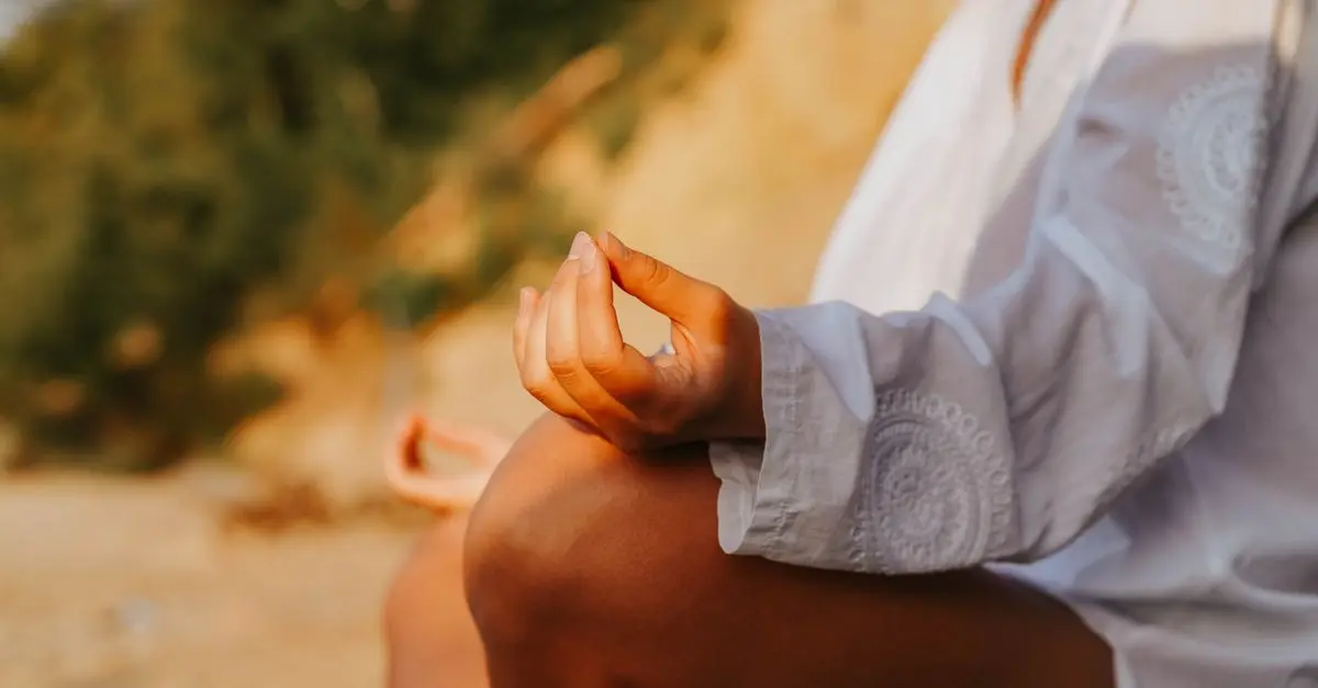 10 Techniques de Yoga Essentielles pour Élever Votre Pratique