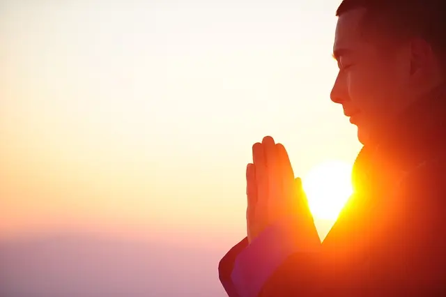 Techniques de Yoga pour Équilibrer le Corporel et le Spirituel