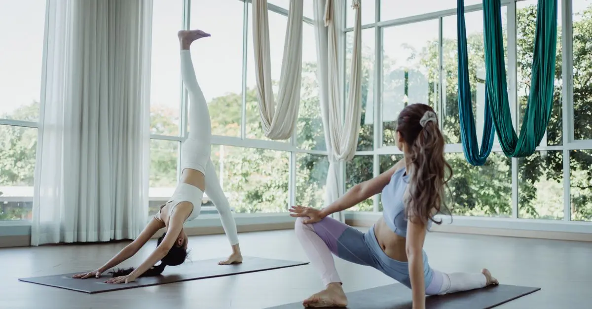 Yoga Aérien : Découvrez cette Nouvelle Pratique
