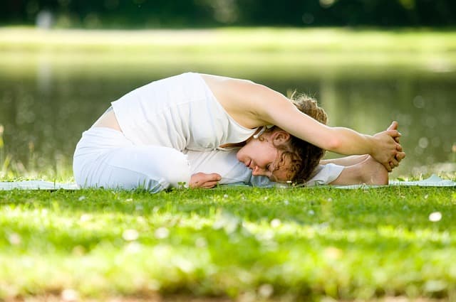 Techniques de Yoga pour Améliorer Votre Souplesse et Détente
