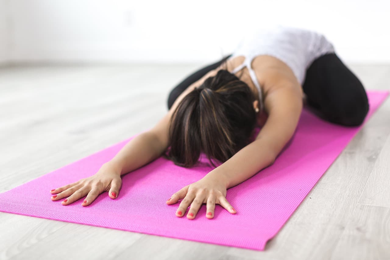 Techniques de Yoga Restauratif : La Clé de la Détente Profonde