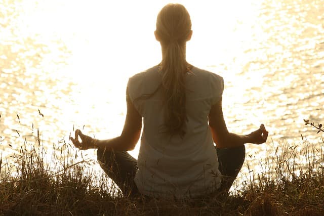 Techniques de Yoga pour Harmoniser Corps et Esprit