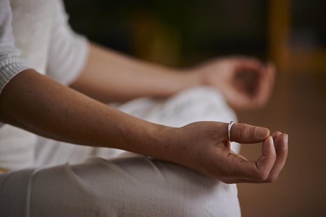 Techniques de Yoga pour Renforcer l'Alignement de votre Corps